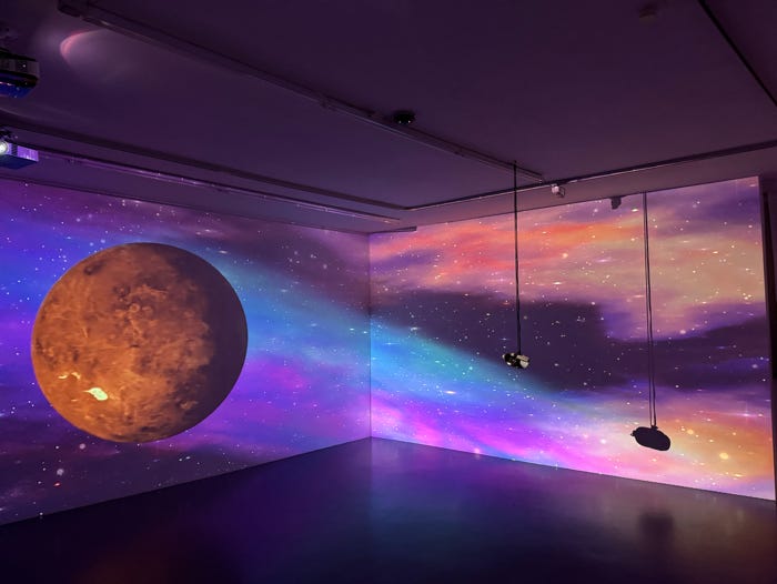 Videoinstallation "Aus allen Wolken", Jean-François Guiton, Galerie Kramer 2025
